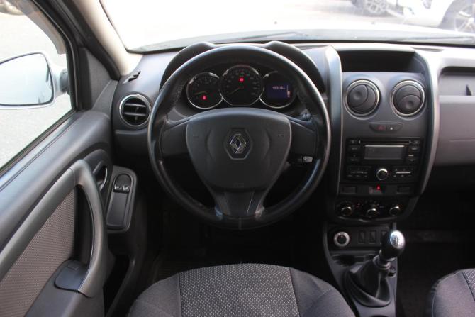 Renault Duster I Рестайлинг с пробегом 2015 года, цена 997 000 рублей, 233069 км, внедорожник, Автокод Объявления