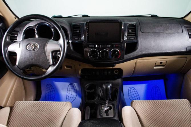 Toyota Fortuner I Рестайлинг с пробегом 2010 года, цена 2 619 000 рублей, 165000 км, внедорожник, Автокод Объявления