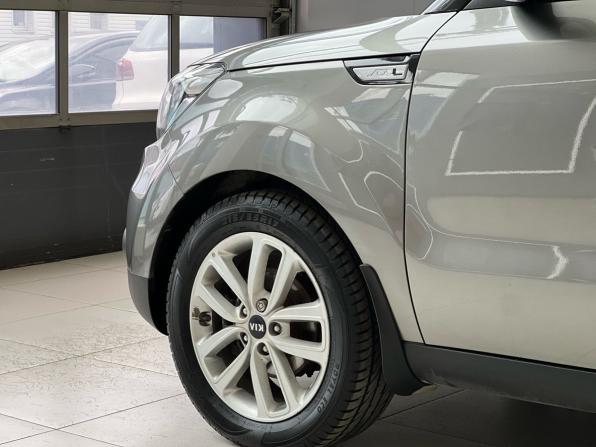 Kia Soul II Рестайлинг с пробегом 2017 года, цена 1 559 000 рублей, 143000 км, хэтчбек, Автокод Объявления