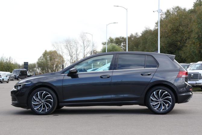 Volkswagen Golf VIII с пробегом 2021 года, цена 2 690 000 рублей, 42310 км, хэтчбек, Автокод Объявления