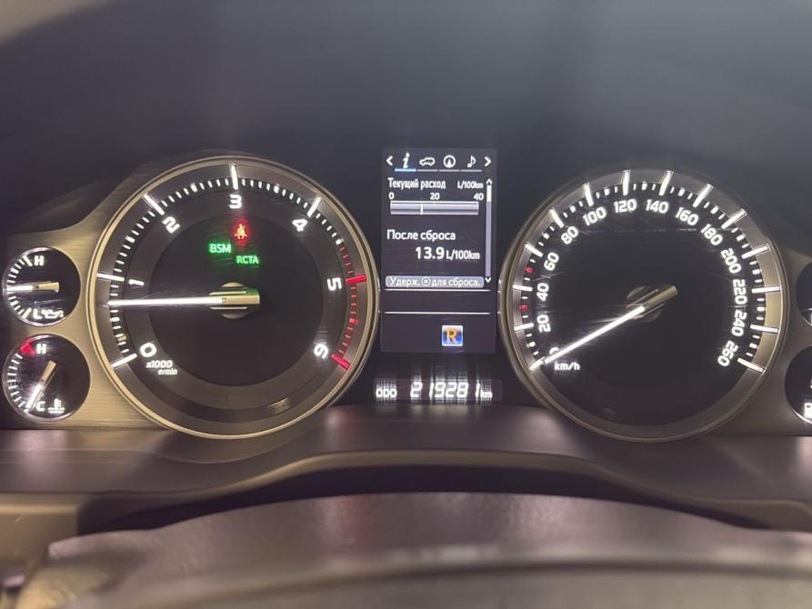 Toyota Land Cruiser 200 Series Рестайлинг 2 Омск  - изображение 15