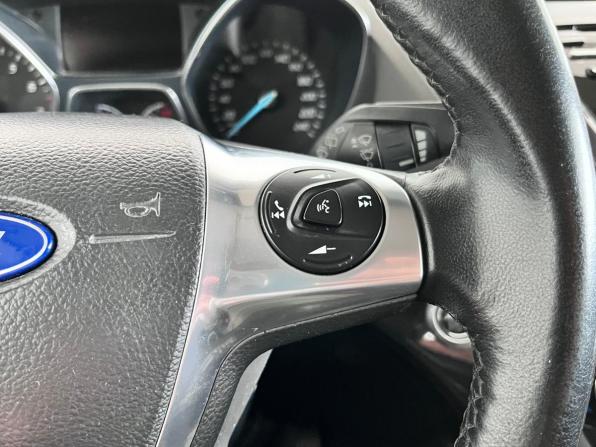 Ford Kuga II с пробегом 2014 года, цена 1 230 000 рублей, 137131 км, внедорожник, Автокод Объявления