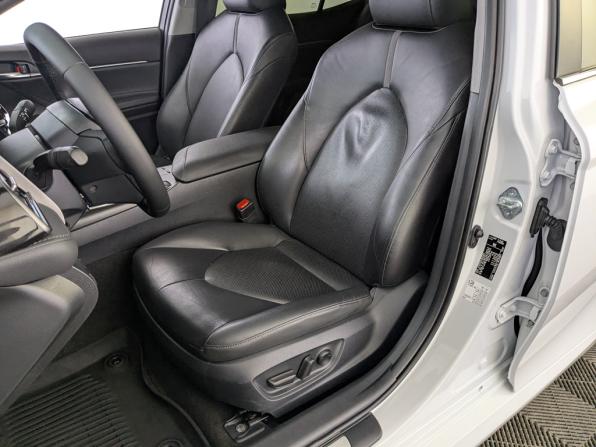 Toyota Camry VIII (XV70) Рестайлинг с пробегом 2021 года, цена 3 190 000 рублей, 47174 км, седан, Автокод Объявления