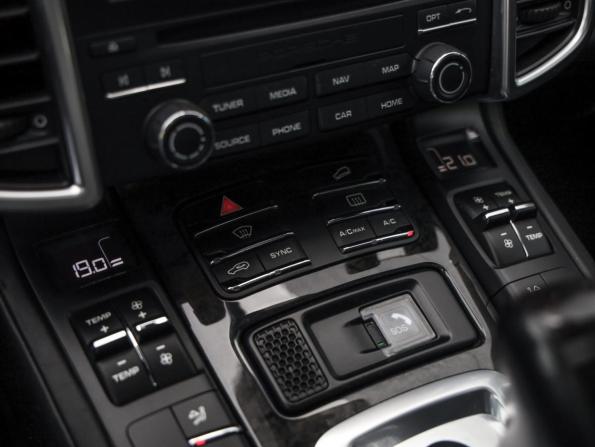 Porsche Cayenne II Рестайлинг (958) с пробегом 2017 года, цена 4 899 000 рублей, 146608 км, внедорожник, Автокод Объявления