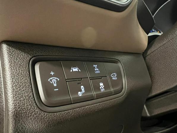 Hyundai Santa Fe IV с пробегом 2018 года, цена 3 710 000 рублей, 67904 км, внедорожник, Автокод Объявления
