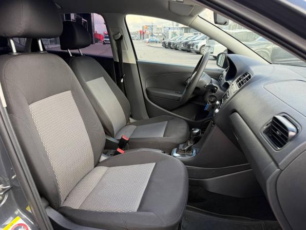 Volkswagen Polo V с пробегом 2011 года, цена 515 000 рублей, 240000 км, седан, Автокод Объявления