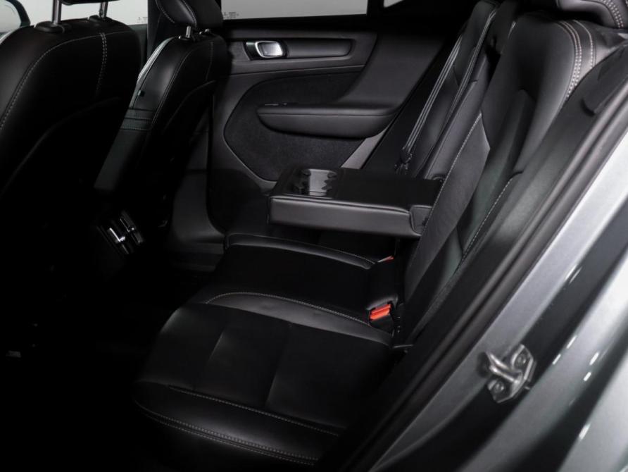 Volvo XC40 I Москва  - изображение 10