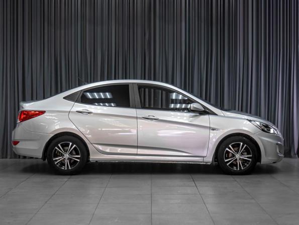 Hyundai Solaris I с пробегом 2012 года, цена 819 000 рублей, 164276 км, седан, Автокод Объявления