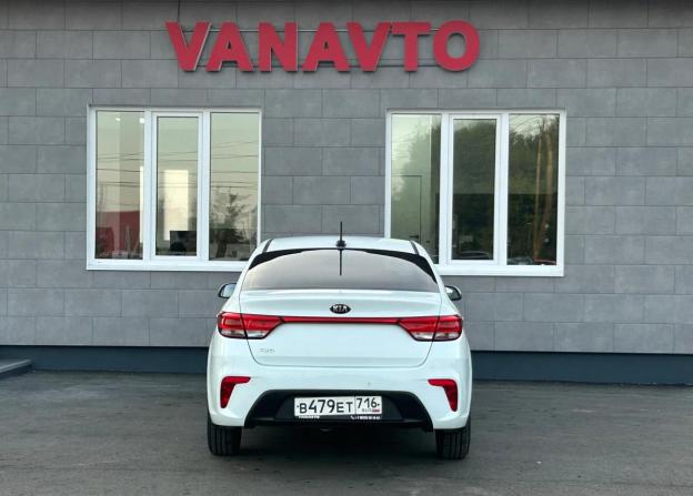 Kia Rio IV с пробегом 2018 года, цена 1 250 000 рублей, 76276 км, седан, Автокод Объявления
