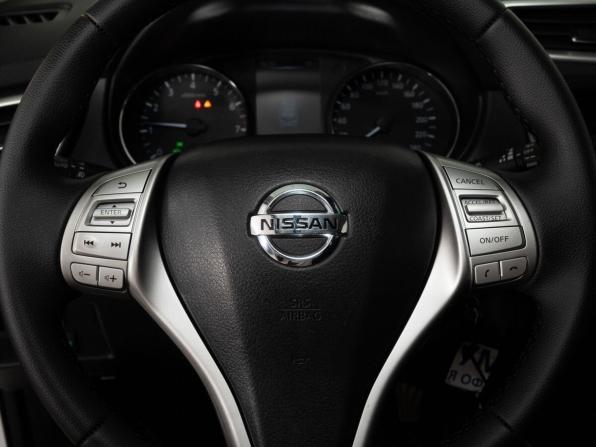 Nissan Qashqai II с пробегом 2017 года, цена 1 724 000 рублей, 139781 км, внедорожник, Автокод Объявления