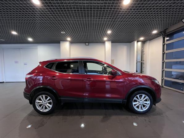 Nissan Qashqai II с пробегом 2018 года, цена 2 035 000 рублей, 106490 км, внедорожник, Автокод Объявления