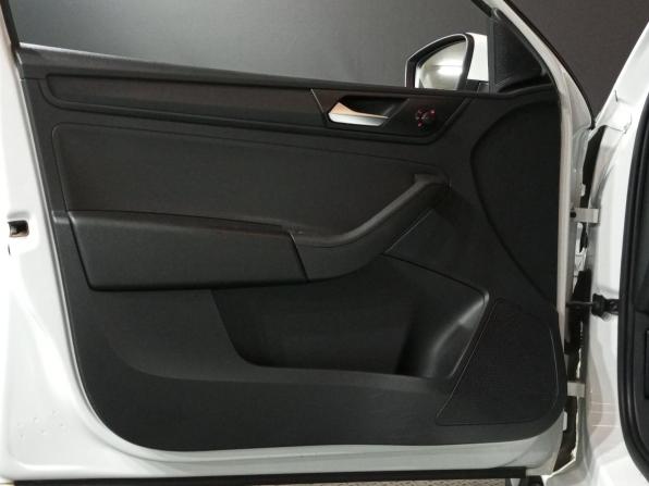 Volkswagen Polo VI с пробегом 2020 года, цена 1 399 000 рублей, 95332 км, лифтбек, Автокод Объявления