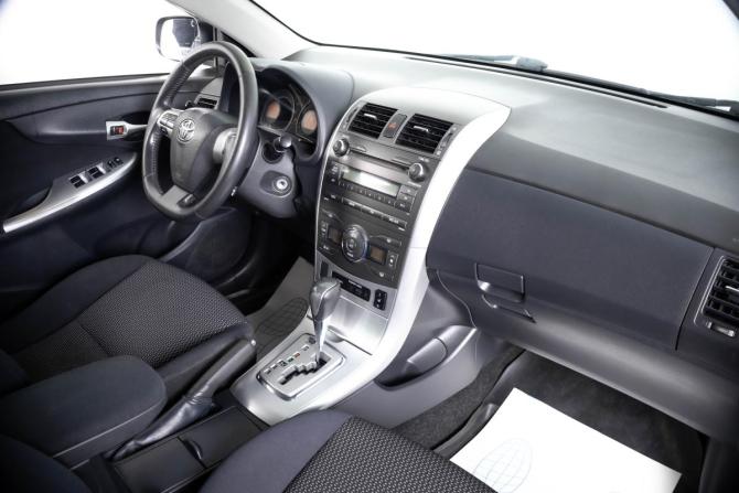Toyota Corolla X (E140 E150) Рестайлинг с пробегом 2010 года, цена 799 000 рублей, 190300 км, седан, Автокод Объявления