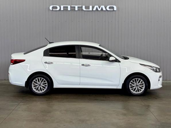 Kia Rio IV с пробегом 2017 года, цена 1 437 000 рублей, 92350 км, седан, Автокод Объявления