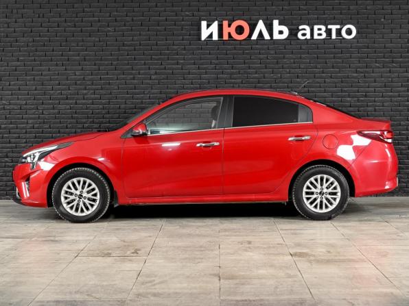 Kia Rio IV Рестайлинг с пробегом 2020 года, цена 1 750 000 рублей, 53556 км, седан, Автокод Объявления