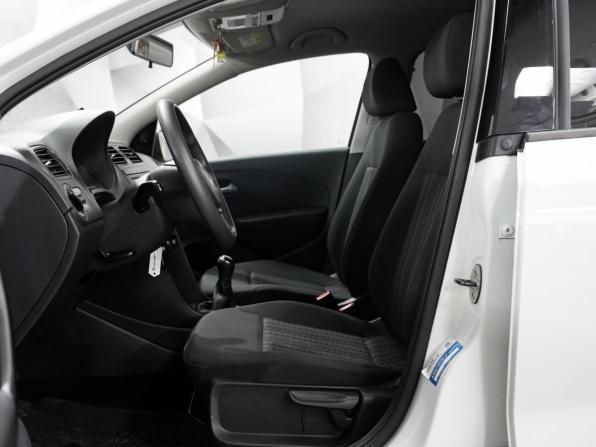 Volkswagen Polo V Рестайлинг с пробегом 2020 года, цена 1 340 000 рублей, 41444 км, седан, Автокод Объявления