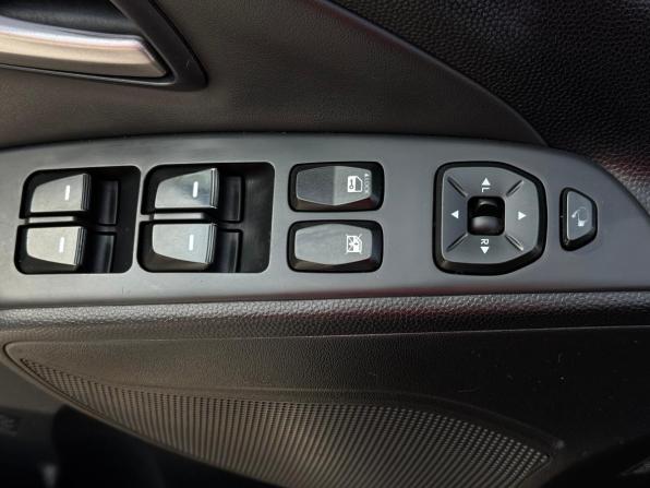 Hyundai ix35 I с пробегом 2010 года, цена 800 000 рублей, 278674 км, внедорожник, Автокод Объявления