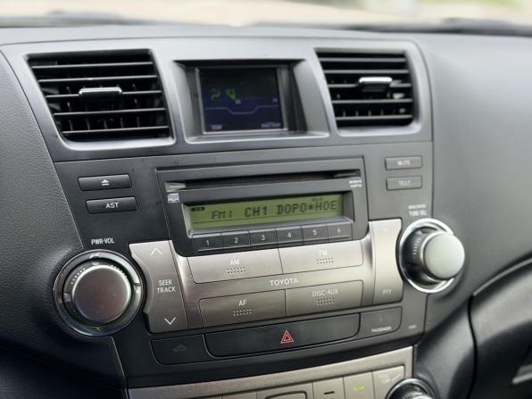 Toyota Highlander II (XU40) Рестайлинг с пробегом 2012 года, цена 1 799 000 рублей, 136137 км, внедорожник, Автокод Объявления