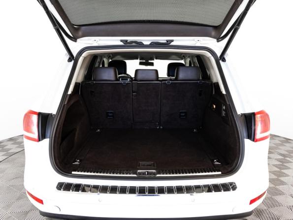 Volkswagen Touareg II с пробегом 2012 года, цена 1 699 000 рублей, 294054 км, внедорожник, Автокод Объявления