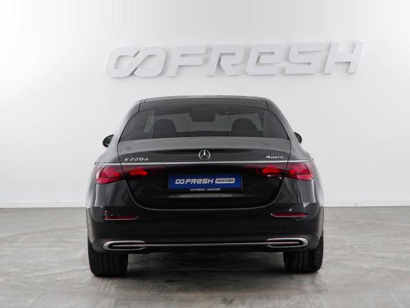 Mercedes-Benz E-Класс V (W213 S213 C238) Рестайлинг с пробегом 2024 года, цена 6 893 055 рублей, 18870 км, седан, Автокод Объявления
