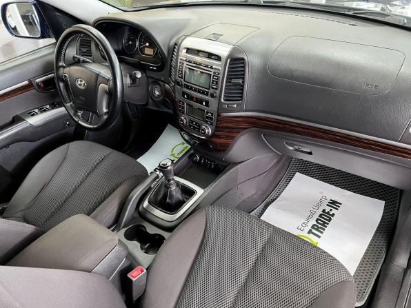 Hyundai Santa Fe II Рестайлинг с пробегом 2010 года, цена 1 095 000 рублей, 198094 км, внедорожник, Автокод Объявления
