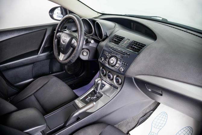 Mazda 3 II (BL) с пробегом 2010 года, цена 989 000 рублей, 225030 км, седан, Автокод Объявления