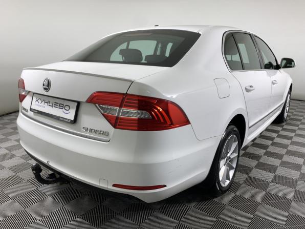 Skoda Superb II Рестайлинг с пробегом 2015 года, цена 1 260 000 рублей, 186231 км, лифтбек, Автокод Объявления