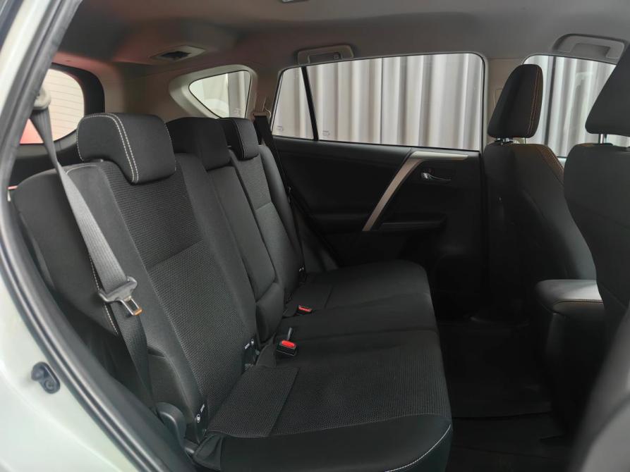 Toyota RAV4 IV (XA40) Рестайлинг Москва  - изображение 10