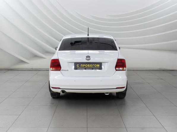 Volkswagen Polo V Рестайлинг с пробегом 2016 года, цена 1 081 000 рублей, 88000 км, седан, Автокод Объявления