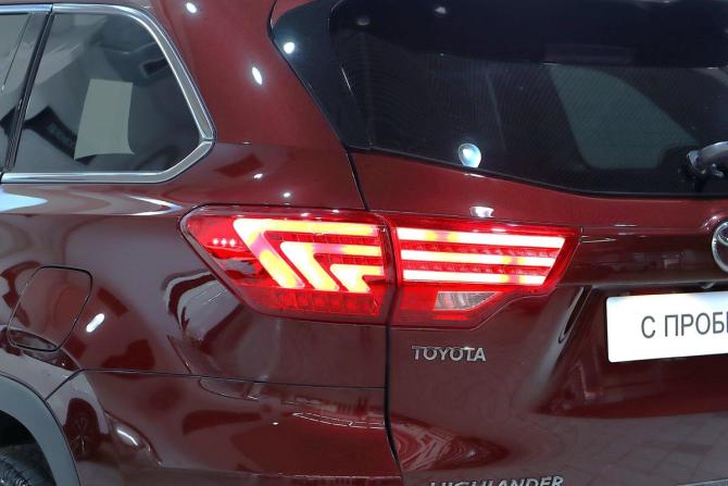 Toyota Highlander III (XU50) с пробегом 2014 года, цена 3 082 000 рублей, 134000 км, внедорожник, Автокод Объявления