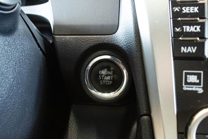 Toyota Camry VII (XV50) с пробегом 2014 года, цена 1 699 000 рублей, 186493 км, седан, Автокод Объявления