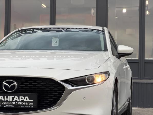 Mazda 3 IV (BP) с пробегом 2019 года, цена 1 930 000 рублей, 151000 км, седан, Автокод Объявления