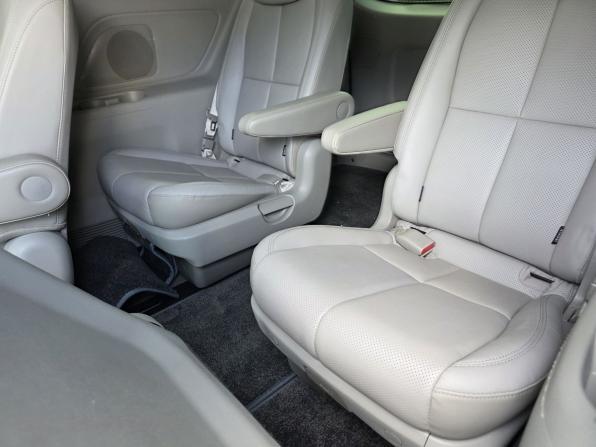 Kia Carnival III с пробегом 2019 года, цена 3 200 000 рублей, 84219 км, минивэн, Автокод Объявления