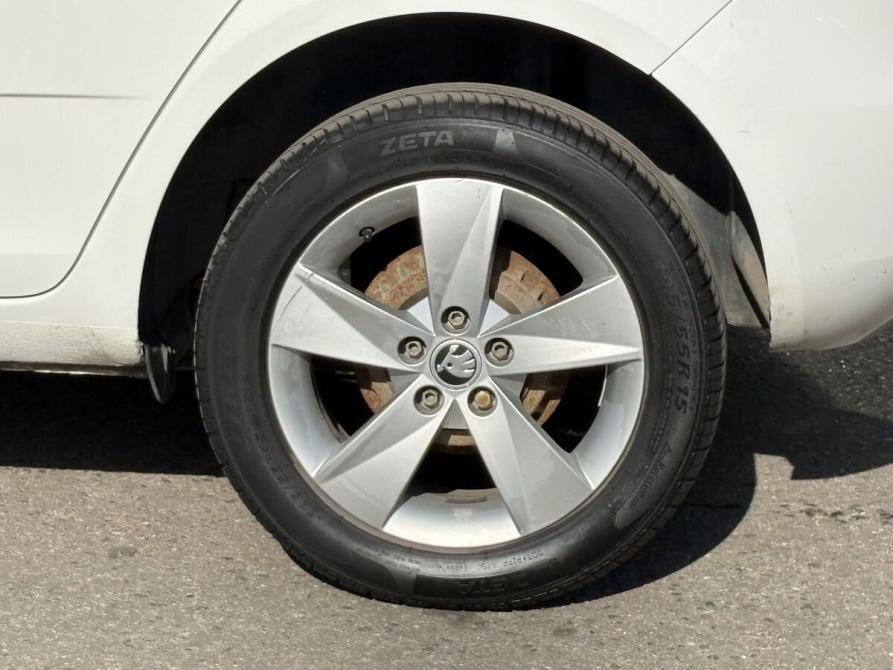Skoda Fabia II Рестайлинг Москва  - изображение 12