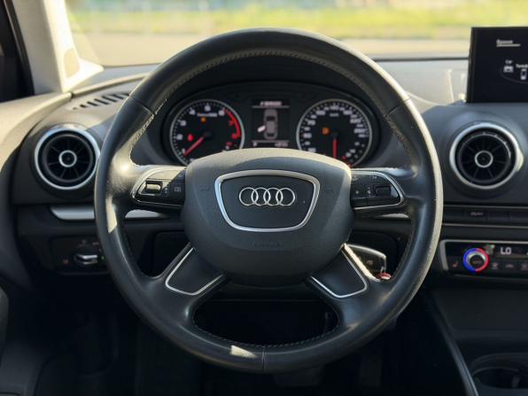 Audi A3 III (8V) с пробегом 2015 года, цена 1 270 000 рублей, 171243 км, седан, Автокод Объявления