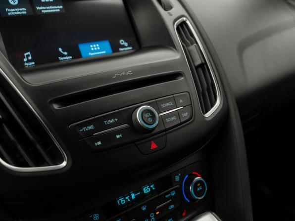Ford Focus III Рестайлинг с пробегом 2017 года, цена 1 420 000 рублей, 92002 км, хэтчбек, Автокод Объявления