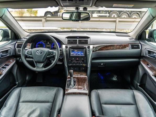 Toyota Camry VII (XV50) Рестайлинг с пробегом 2016 года, цена 2 098 000 рублей, 173000 км, седан, Автокод Объявления