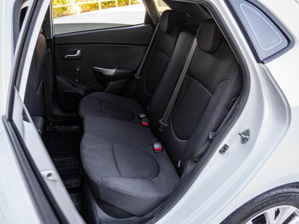 Kia Rio III Рестайлинг с пробегом 2016 года, цена 1 280 000 рублей, 174590 км, хэтчбек, Автокод Объявления