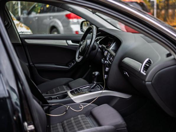 Audi A4 IV (B8) Рестайлинг с пробегом 2012 года, цена 1 250 000 рублей, 177132 км, седан, Автокод Объявления