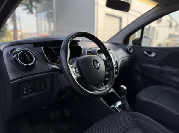 Renault Kaptur I с пробегом 2017 года, цена 1 590 000 рублей, 98000 км, внедорожник, Автокод Объявления