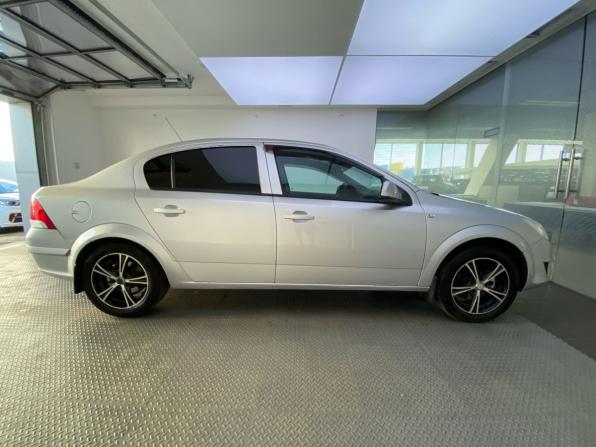 Opel Astra H Рестайлинг с пробегом 2011 года, цена 460 000 рублей, 206351 км, седан, Автокод Объявления
