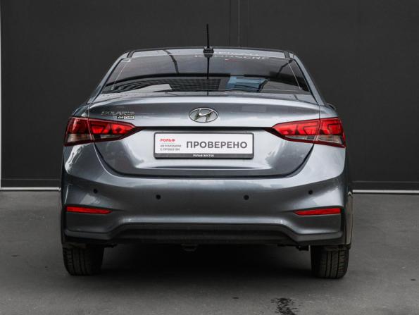 Hyundai Solaris II с пробегом 2017 года, цена 990 000 рублей, 216000 км, седан, Автокод Объявления
