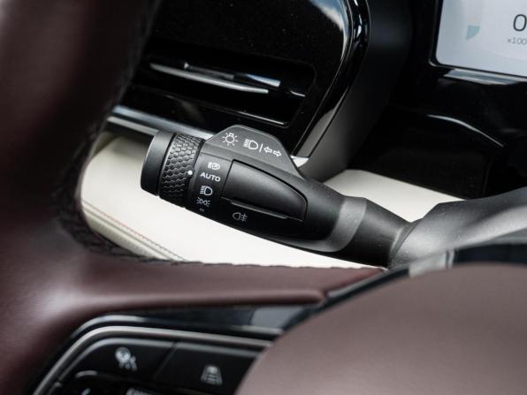 Geely Monjaro I с пробегом 2024 года, цена 3 355 000 рублей, 46426 км, внедорожник, Автокод Объявления