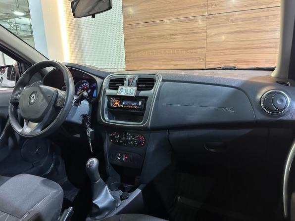 Renault Sandero II с пробегом 2016 года, цена 999 900 рублей, 66047 км, хэтчбек, Автокод Объявления