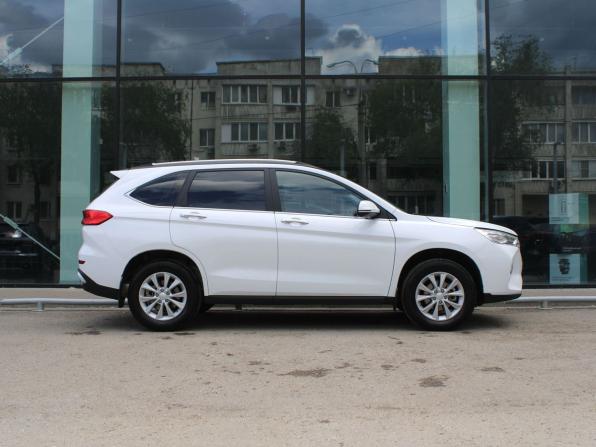 Haval M6 II с пробегом 2023 года, цена 1 780 000 рублей, 40000 км, внедорожник, Автокод Объявления