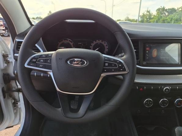 Lada (ВАЗ) Vesta I Рестайлинг (NG) с пробегом 2023 года, цена 1 225 000 рублей, 79381 км, седан, Автокод Объявления