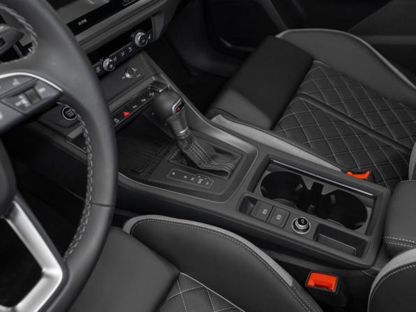 Audi Q3 II (F3) с пробегом 2026 года, цена 5 450 000 рублей, 27 км, внедорожник, Автокод Объявления