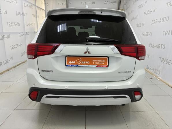 Mitsubishi Outlander III Рестайлинг 3 с пробегом 2019 года, цена 2 599 000 рублей, 193000 км, внедорожник, Автокод Объявления