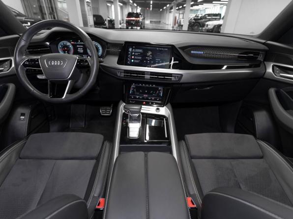 Audi Q6 с пробегом 2023 года, цена 6 500 000 рублей, 54374 км, внедорожник, Автокод Объявления