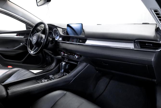 Mazda 6 III (GJ) Рестайлинг 2 с пробегом 2018 года, цена 2 399 000 рублей, 103099 км, седан, Автокод Объявления